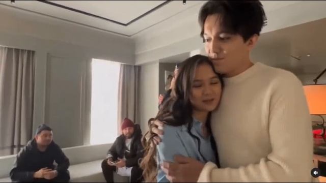 Dimash. Первый день съёмок завершен. Раушан делится c Димашем своими впечатлениями. Англ/рус субт. смотреть онлайн
