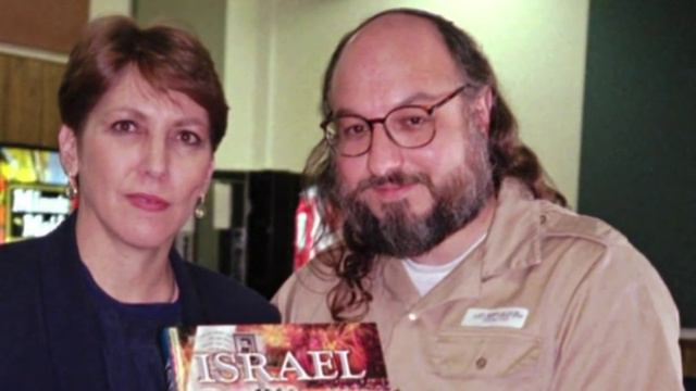 Pollard's Wife Appeals for Privacy смотреть онлайн