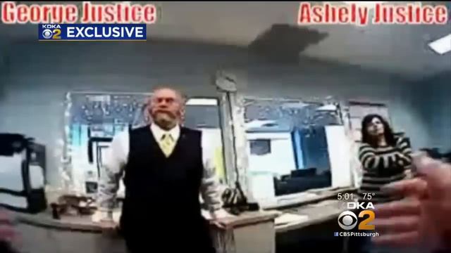 Judge Caught On Body Cam Video Telling Officer To Shoot Suspect смотреть онлайн