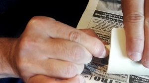 Ремонт крепления жалюзи сплитсистемы.