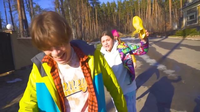 Моя Сестра Пропала! Приемную Сестру Любят Больше, Чем Меня || Типичные Проблемы В Семье смотреть онлайн