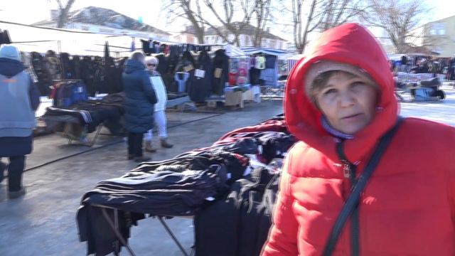 Обращение жителей города и продавца к администрации рынка Кто должен убирать лед Ярмарка 2020