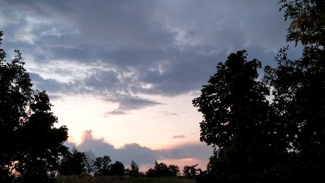 25 августа. День Святого огня. Фотя-поветенный. Почему нужно подмести пол. Народные приметы смотреть онлайн