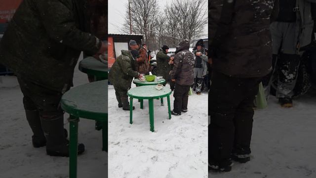 Форель на Квадрате 21.02.2021 смотреть онлайн
