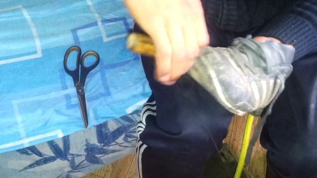 Как САМОМУ ПРОШИТЬ ОБУВЬ. Ремонт обуви своими руками смотреть онлайн