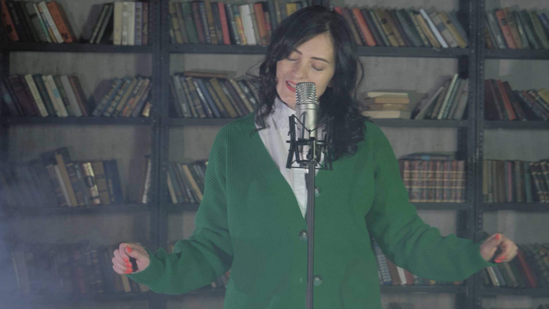 Давайте жить сегодня (Наталья Влади - авторская песня 2021) смотреть онлайн