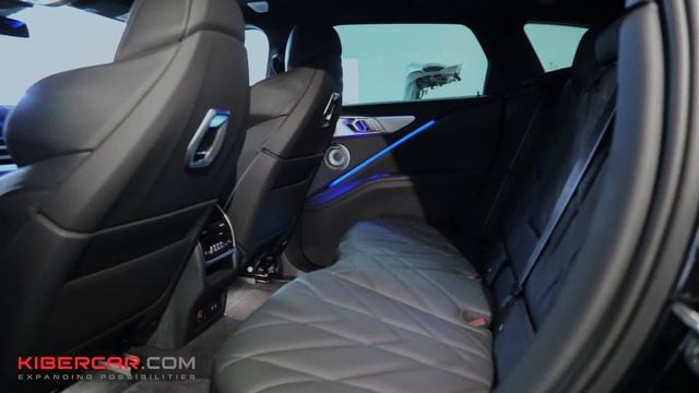 Перешив салона BMW XM 2023 из "Черного в синий" смотреть онлайн