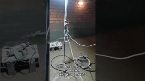 Убираем 60 см воды из подвала гаража сами.