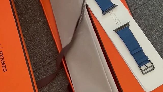 測試Apple Watch Hermès Series 8 錶盤與血氧功能！在愛馬仕購買的蘋果手錶與在蘋果店購買的差別竟是... смотреть онлайн