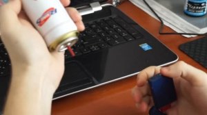 Как заправить газом зажигалку