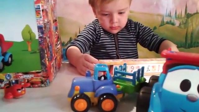 Грузовичок Лева малыш,Молния Маквин,Angry Birds."1000 Игрушек из Мультиков" смотреть онлайн
