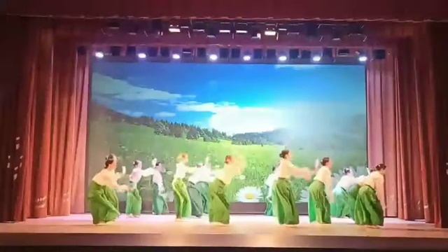 Хореографический коллектив "Сузорье" танец - Девка по саду ходила смотреть онлайн