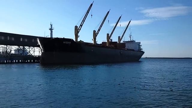 Рыбалка на пристани Туапсе . Сингиль . смотреть онлайн