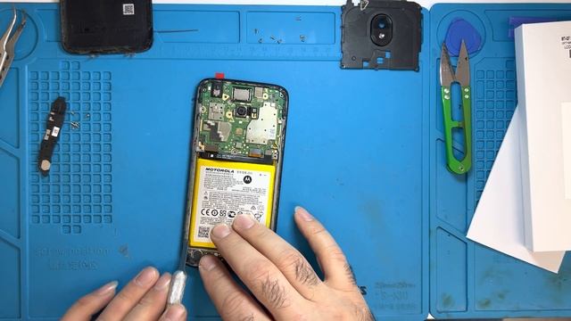 Motorola G7 Play/Revvlry Screen Replacement / моторола G7 плей замена экрана / Motorola LCD Deyişim