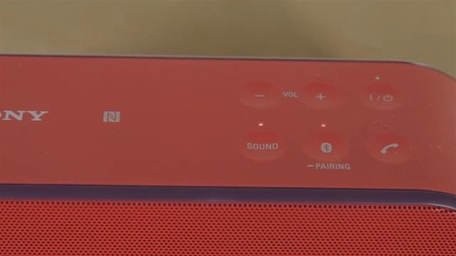 Sony Portable Bluetooth Speaker SRSX2 Overview смотреть онлайн