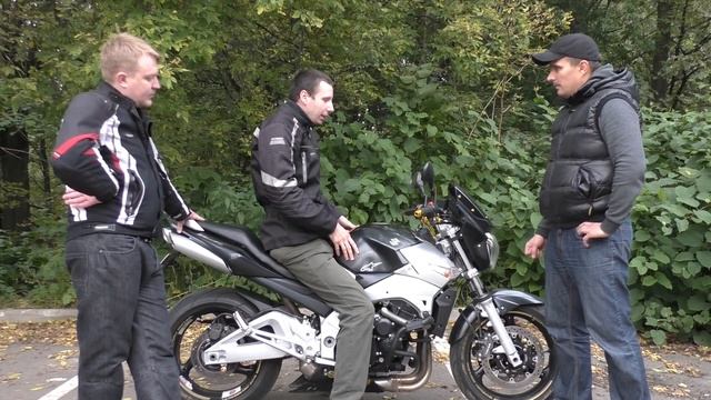 Почти спортсмен Suzuki GSR 600 смотреть онлайн