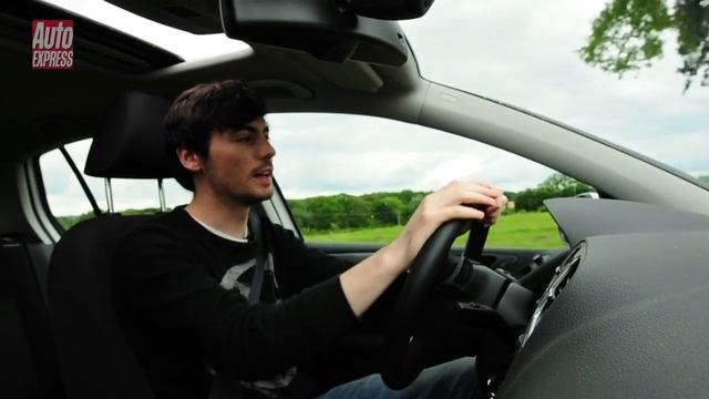 VW Golf Blue-e-motion review - Auto Express смотреть онлайн