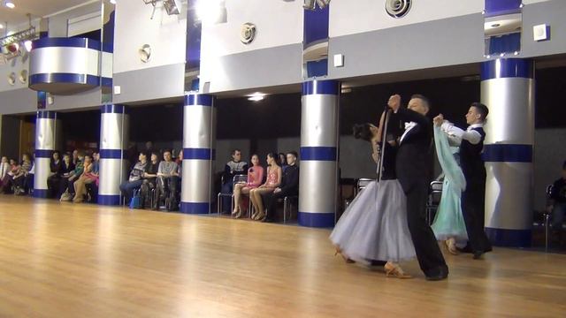 Юниоры 2 Европейская программа (SW T VW Q) смотреть онлайн