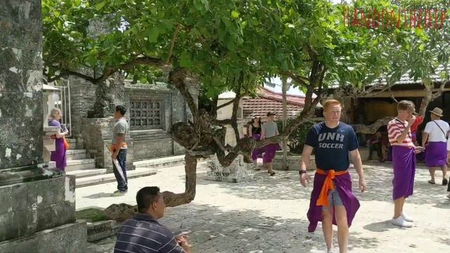 Bali Day 1 - Seminyak, Uluwatu Temple & Rock Bar | Things to do in Bali смотреть онлайн