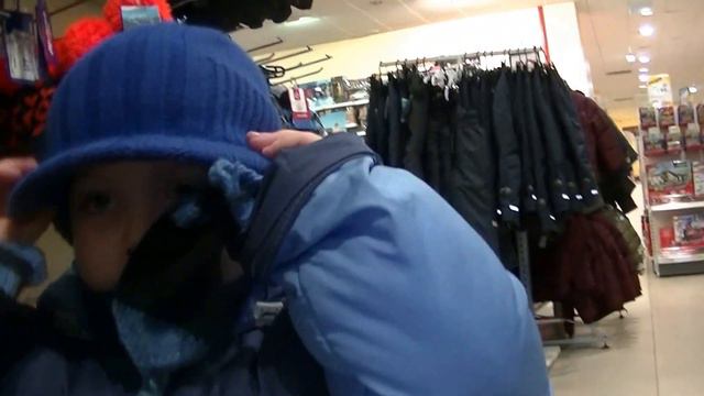 ВЛОГ Покупаем мягкую игрушку Котенка и Шапку смотреть онлайн
