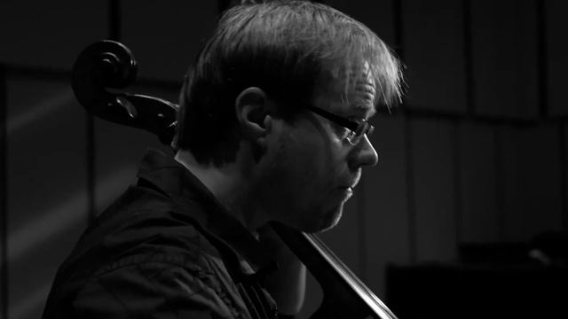 Claude Debussy - Sonata for cello and piano; Jonathan Aasgaard and Ian Buckle смотреть онлайн