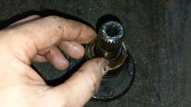 Seat, Volkswagen. Снятие коробки передач и замена сцепления. смотреть онлайн