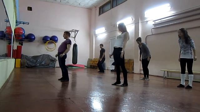 Разминка и шаги на танец Zouk - class in dance studio DancA 05 12 14 смотреть онлайн