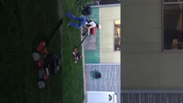 Stylish momma living out childhood dream! смотреть онлайн