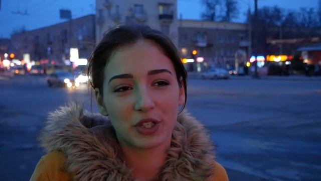 Школьница рассказывает где лучше знакомиться - Точка зрения Запорожья смотреть онлайн