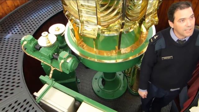 Самый высокий Маяк Португалии. O farol mais alto de Portugal. смотреть онлайн
