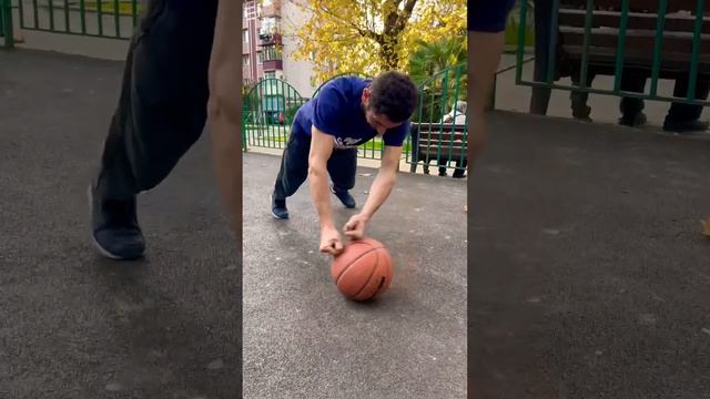 Отжимания #челлендж #анатолиймаматов #sorts #спорт #отжимания смотреть онлайн