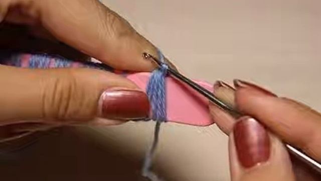 Как связать необычный узор крючком How to tie a fancy pattern hook смотреть онлайн