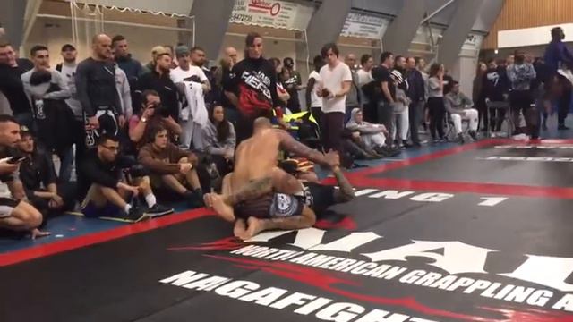Jorge Climent (Climentclub) vs Tito Beltrán смотреть онлайн
