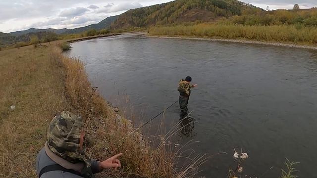 ОБУЧАЮЩЕЕ ПОСОБИЕ , БЛОГ РЫБАКА, КАК ВИТАЛЯ НА РЫБАЛКУ за хариусом ГОНЯЕТ, ДРУГУ АНТОНУ ПОСВЕЩАЕТСЯ смотреть онлайн