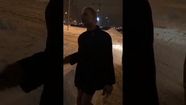 парень по имени МИЛАНА куда мир катится?? смотреть онлайн