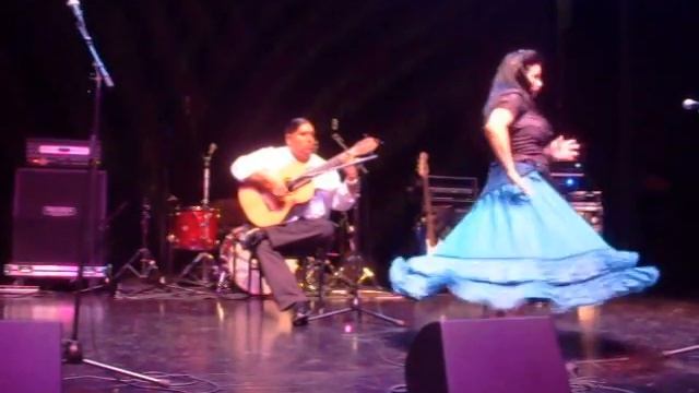 Gabriel Ayala Y Dulcinea Rose - Some Folklorico At Bears Den Niagara смотреть онлайн