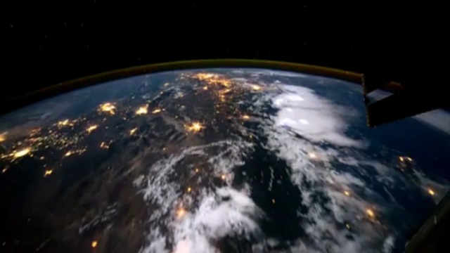 Вокруг Земли за минуту смотреть онлайн