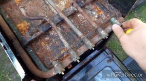 Цветной металл в газовой плите. Разборка газовой плиты на металлолом.