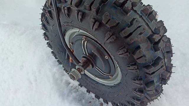 Покрышка новая установлена на мотор колесо с #посадочным 6.#электросамокат