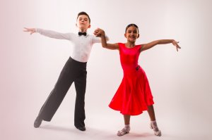 Латиноамериканские танцы, танцуют дети!