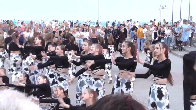 В Бердянске отпраздновали День молодежи(26 06 21) смотреть онлайн