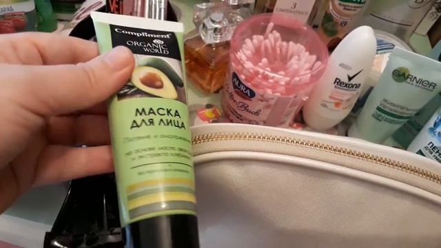 VLOG??? чем я пользуюсь из косметики???/ средства по уходу за волосами и кожей? смотреть онлайн