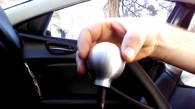 Installation of voodoo shift knob Mazda RX-8 смотреть онлайн