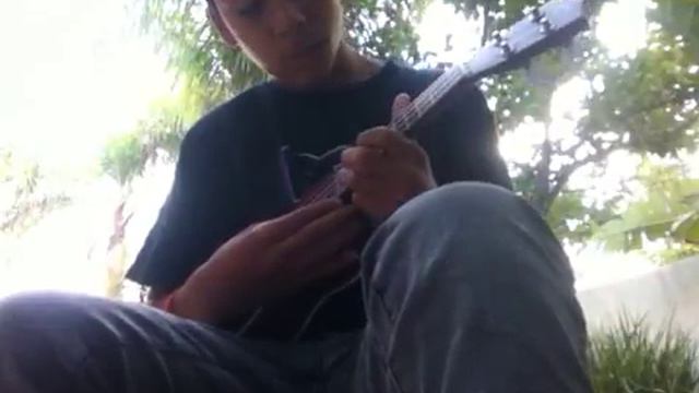 Pumped Up Kicks - Uke Cover смотреть онлайн