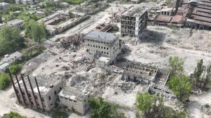 Танкисты ударили по опорникам ВСУ в многоэтажках города Часов Яр