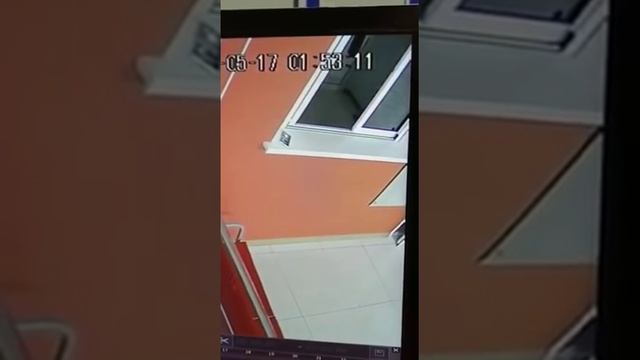 В Боулинге Усть-Кута из раздевалки украли телефон смотреть онлайн