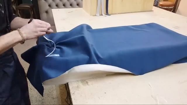 ПОДРОБНЫЙ МАСТЕР - КЛАСС как сделать банкетку пуф своими руками ЧАСТЬ 1 смотреть онлайн