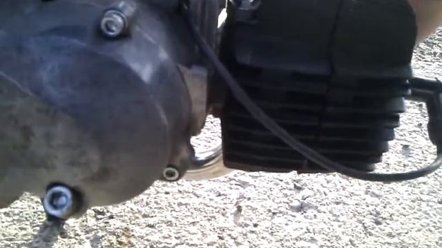Puch Maxi, wrong piston (part 1). смотреть онлайн