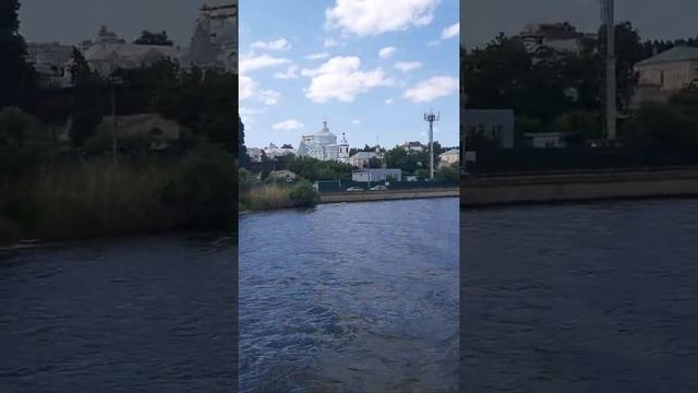 Воронеж. экскусия на прогулочном катере .17.06.2021 смотреть онлайн