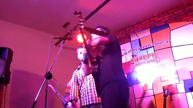 Samuel Levi y Ramiro Alija - Una chica del futuro смотреть онлайн